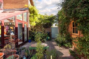 Photo 17- click for photo gallery